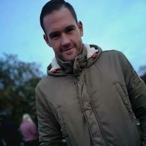 Meet your Posher, Lee